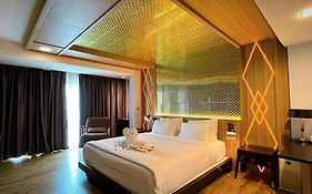 โฮลาเทล พิษณุโลก (SHA Plus+)